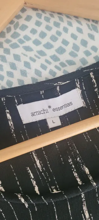 Vestido negro con detalles plateados T-L