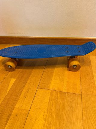 Skate infantil azul sin estrenar