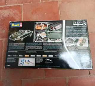 Maqueta Revell Jaguar E-Type Roadster 1:24