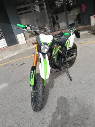 Rieju MRT Supermotard 9 mil kilómetros