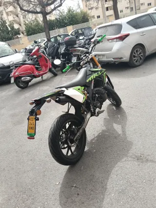 Rieju MRT Supermotard 9 mil kilómetros