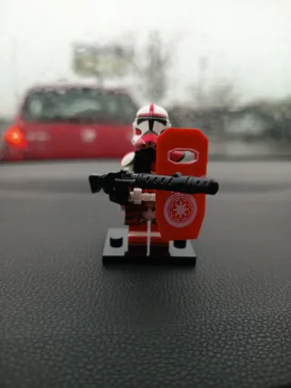 Lego Soldado Imperial con Escudo y Arma