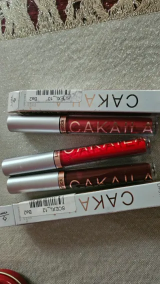 Lote de productos de belleza variados