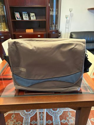 Borsa PC Tech Air 15/17 pollici.