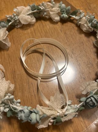 Corona de flores comunión/arras beige y verd menta