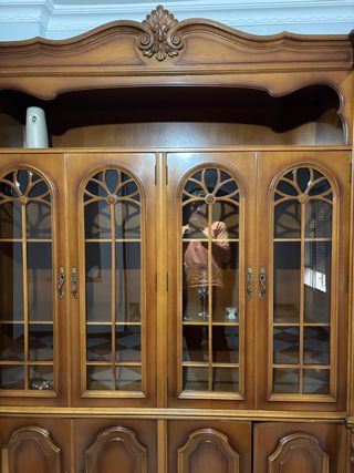 Mueble de salón madera clásico vitrina