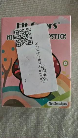 Labial líquido CAKAILA rojo