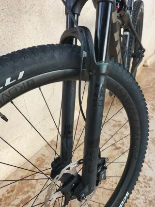 Bicicleta Trek Supercaliber 9.8