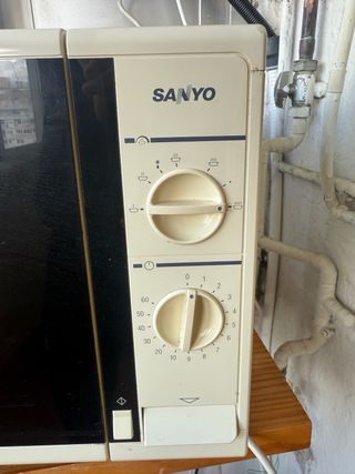 Microondas Sanyo