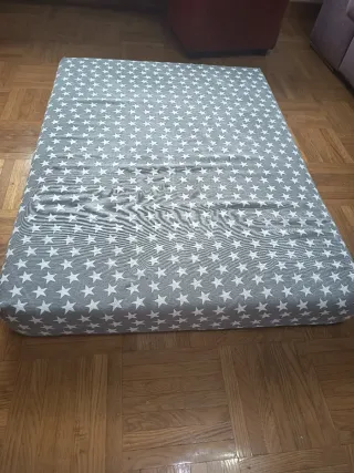 Cama para perro con estrellas