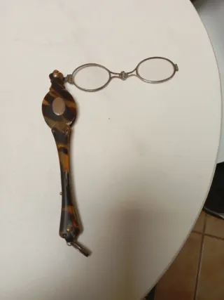 Prismáticos de ópera antiguos