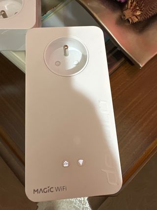 3 PLC Devolo Gigabit. Uno con wifi.