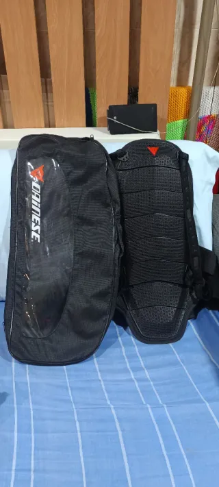 Espaldera Moto Dainese con funda