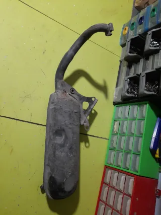 Tubo de escape Yamaha Scooter