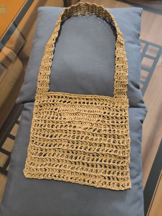 Bolso de rafia hecho a mano