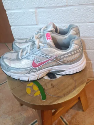 Scarpe Nike Donna Rosa e Bianche