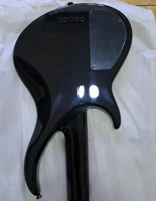 Bajo Eléctrico Peavey Grind 5 cuerdas