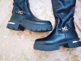 Stivali alti neri con dettaglio oro - 39 KAZAR