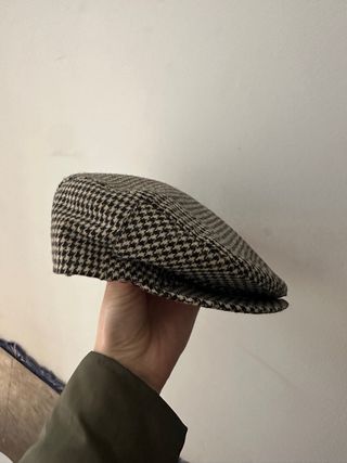 Gorra estilo houndstooth