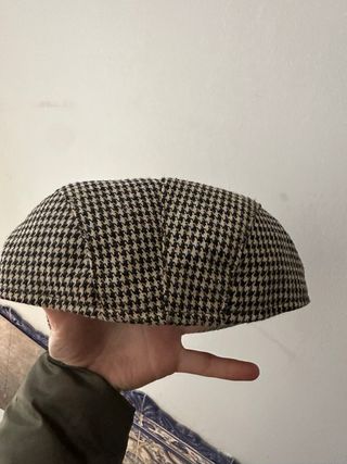 Gorra estilo houndstooth