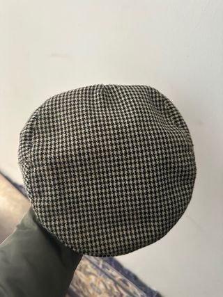 Gorra estilo houndstooth