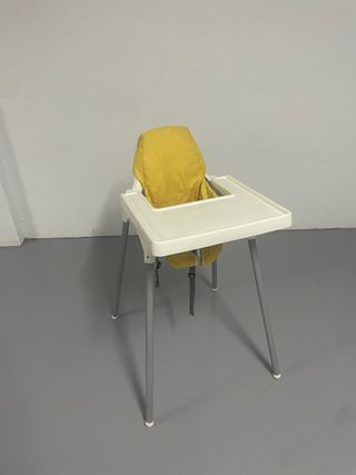 Trona para bebé amarilla