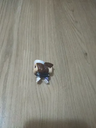 Figura Robin y Steve Stranger Things Kinder Joy