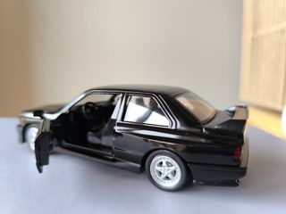 BMW M3 E30 escala 1:36