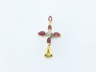crucifijo oro 18k con piedra con rubi