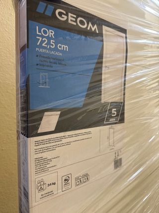 Puerta blanca 72,5 cm apertura izquierda