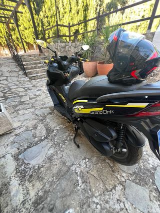 Kymco Grand Dink 125cc Negra