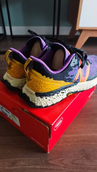 New Balance Hierro v6 Morado Multicolor