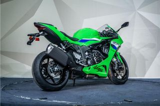 KAWASAKI NINJA ZX 6R NUEVA * PANTALLA TFT * SHOWA * NISSIN *