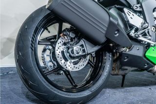 KAWASAKI NINJA ZX 6R NUEVA * PANTALLA TFT * SHOWA * NISSIN *