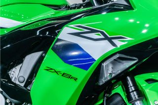 KAWASAKI NINJA ZX 6R NUEVA * PANTALLA TFT * SHOWA * NISSIN *
