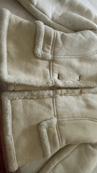 Chaqueta beige mujer