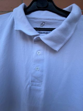 Lote 2 polos corte clásico. Talla L. A estrenar.