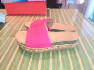 Sandalias de plataforma color rosa