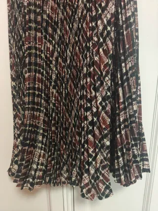 Falda larga plisada estampado a cuadros