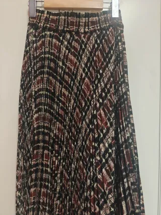 Falda larga plisada estampado a cuadros