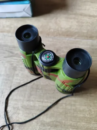 Prismáticos nuevos a estrenar