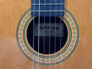 guitarra clasica admira paloma