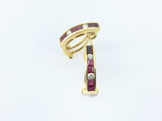 pendientes oro 18k con piedra con rubi