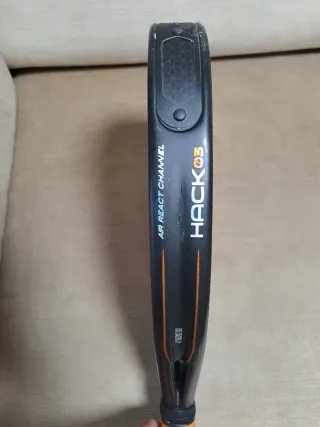 Pala Bullpadel Hack 03 24 (regalo paletero Asics)