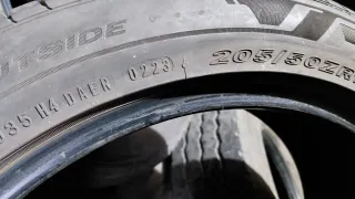 Neumáticos 205/50/17