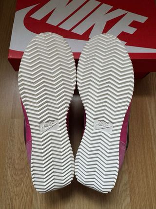 Nike Cortez Rosa y Verde Mujer