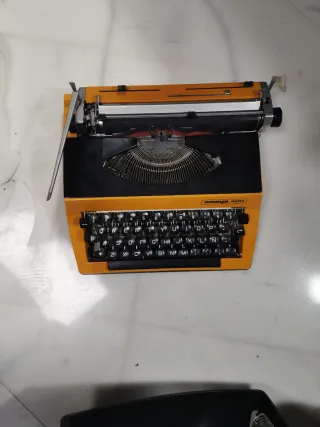Máquina de escribir portátil Amaya IM-93