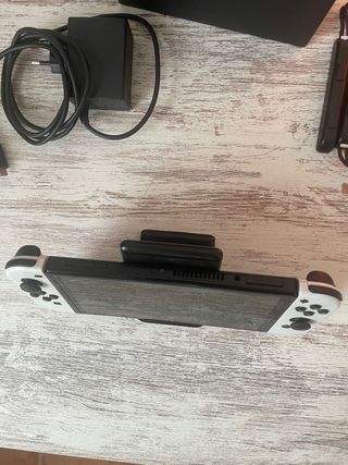 Nintendo Switch OLED Bianca e Nera