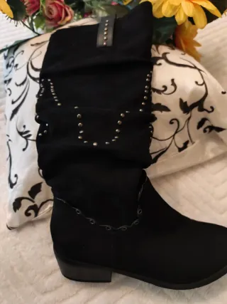 Botines negros mujer T.38 con tachuelas