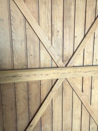 Puerta corredera madera antigua